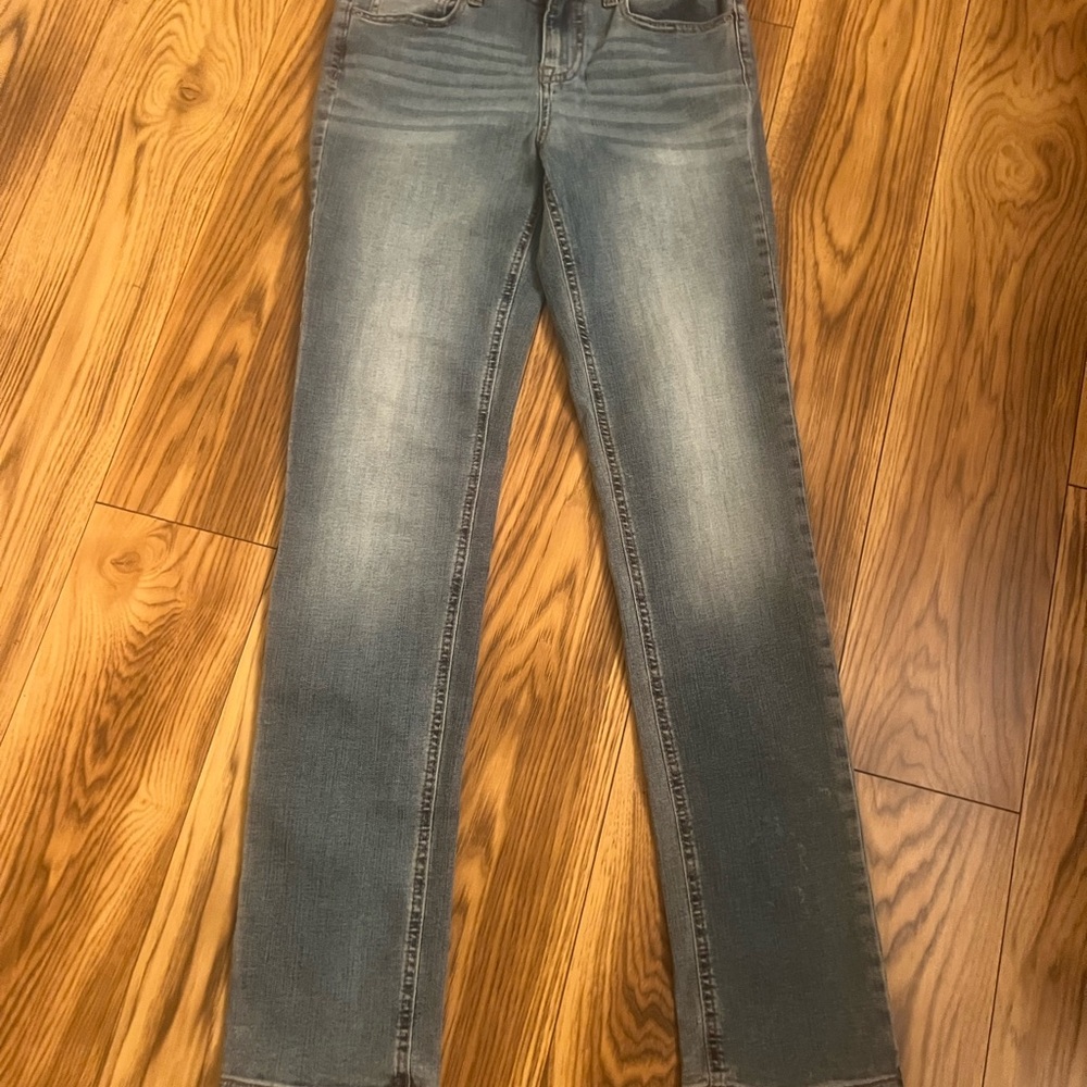 Maurices Women's Mid Rise Straight Leg Blue Jeans size 0 Regular